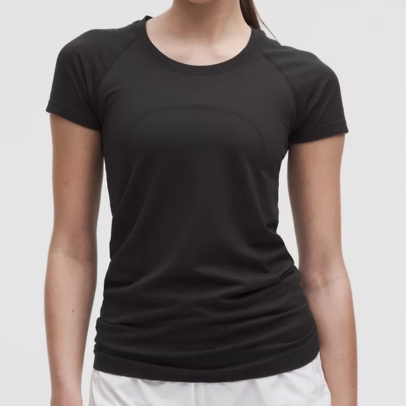 LuLu Lemon Swiftly Tech Short-Sleeve Shirt 2.0 Hip Length - Picture 3 of 3